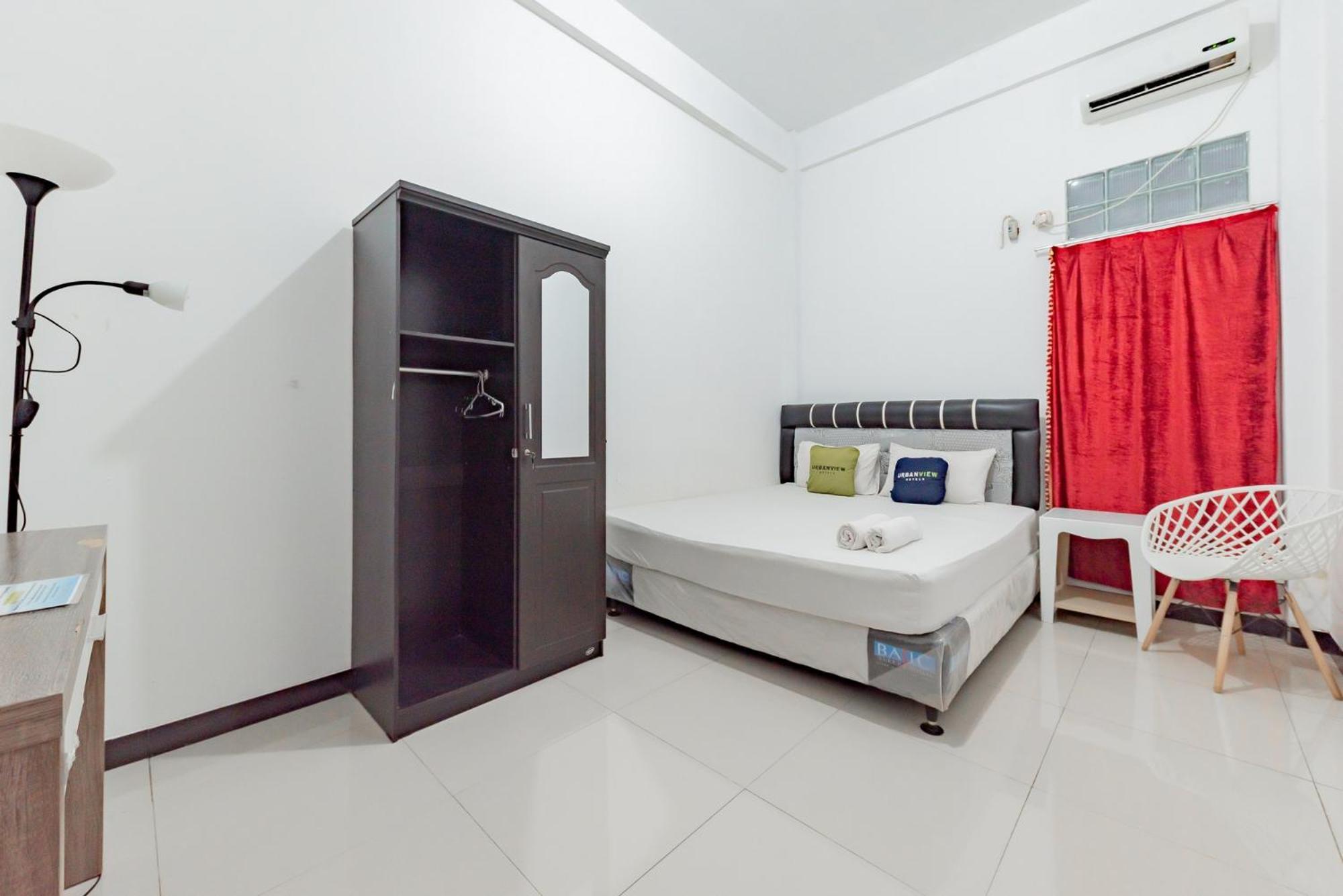 Urbanview Hotel 99 Syariah Banjarbaru By Reddoorz Martapura  Esterno foto